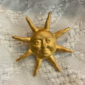 VINTAGE from Sunny South Florida! We are the Sunshine 🌞 state. Simple & pretty.